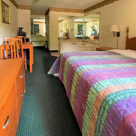 Days Inn Sandersville ภายนอก รูปภาพ