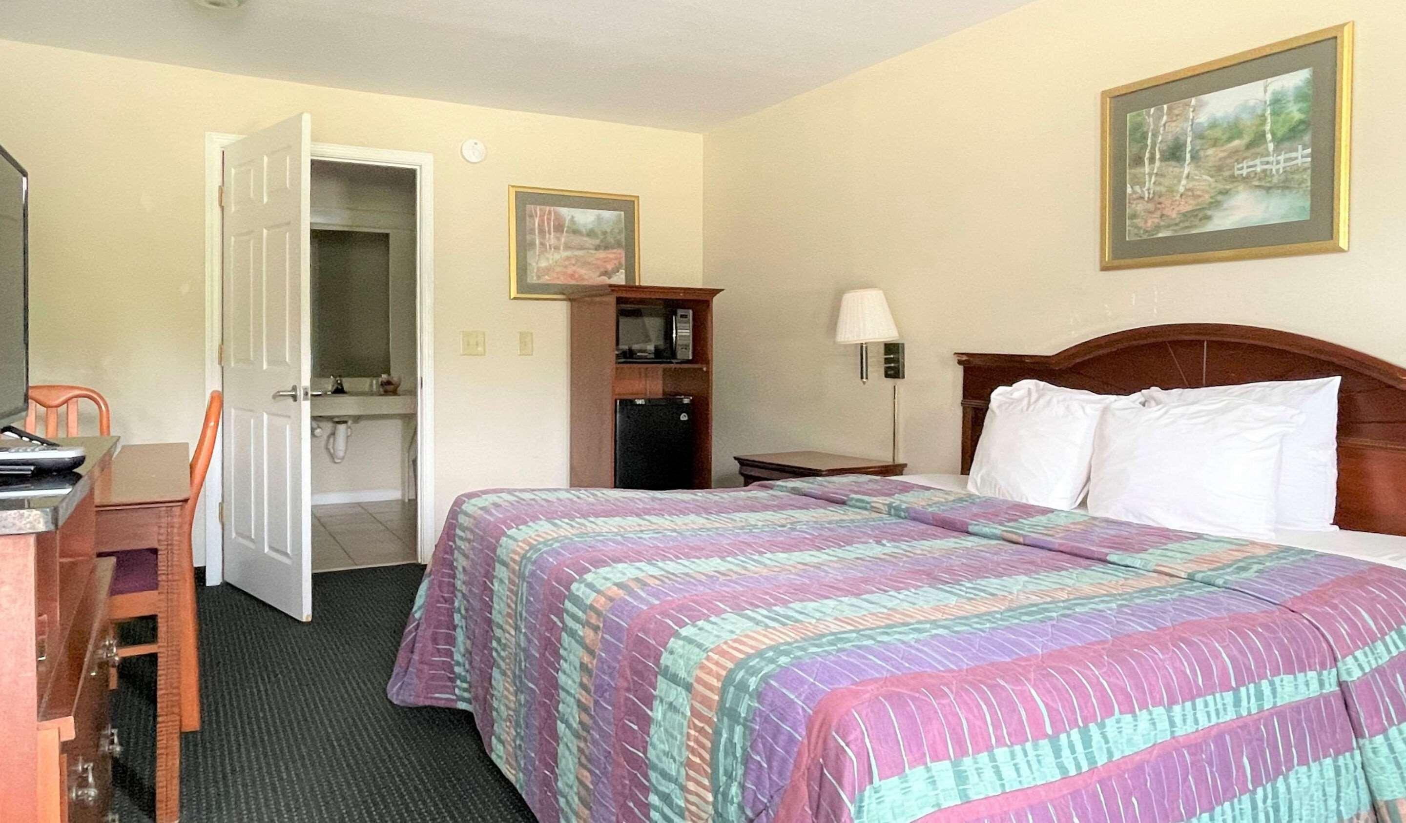 Days Inn Sandersville ภายนอก รูปภาพ